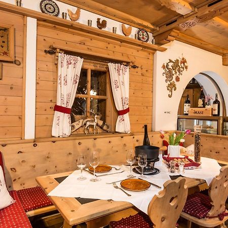 Hotel Restaurant Gabriel Scuol Bagian luar foto
