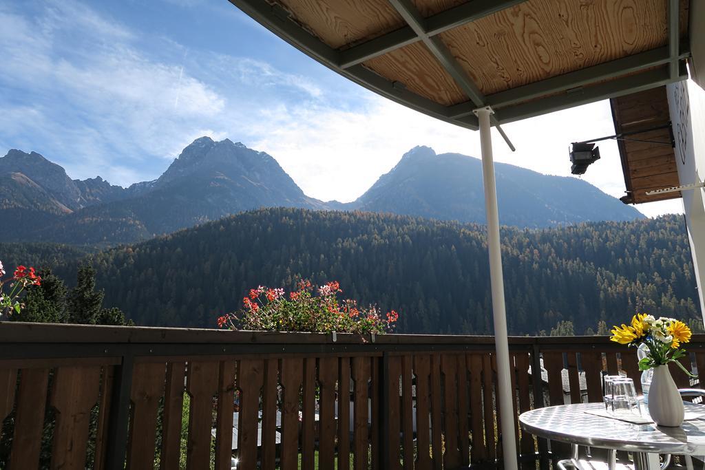 Hotel Restaurant Gabriel Scuol Bagian luar foto