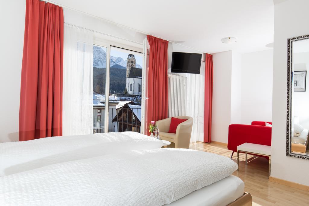 Hotel Restaurant Gabriel Scuol Bagian luar foto