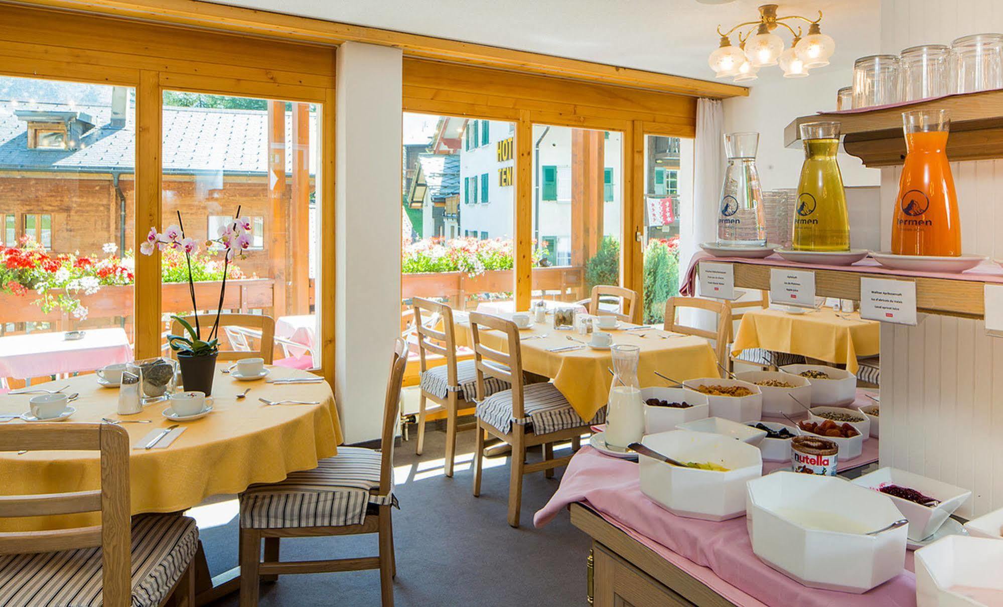Hotel Restaurant Gabriel Scuol Bagian luar foto